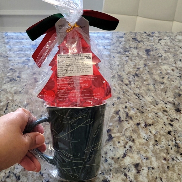 Starbucks ceramic mug hot cocoa mix, NWT🎉 - Picture 3 of 6